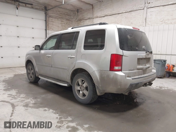 2011 Honda Pilot EX-L with VIN 5FNYF4H66BB029802, listed as a IAAI auction lot 42101545 with 240,127 mi miles and . Bid and sale history available at carsss.com. Image 3.