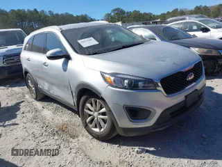 2016 Kia Sorento LX with VIN 5XYPG4A38GG022276, listed as a IAAI auction lot 41672907 with 201,417 mi miles. Bid and sale history available at carsss.com. Image 1.