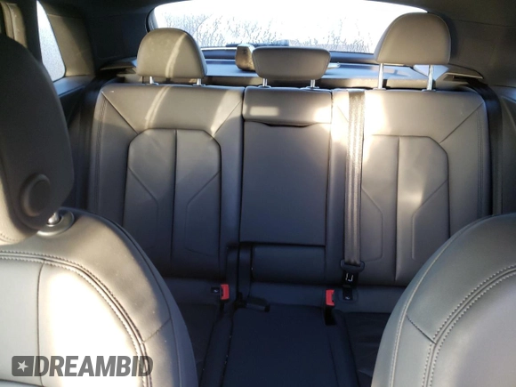 2019 Audi Q3 Premium Plus with VIN WA1BECF3XK1069346, listed as a Copart auction lot 38804023 with 21,783 mi miles. Bid and sale history available at carsss.com. Image 10.