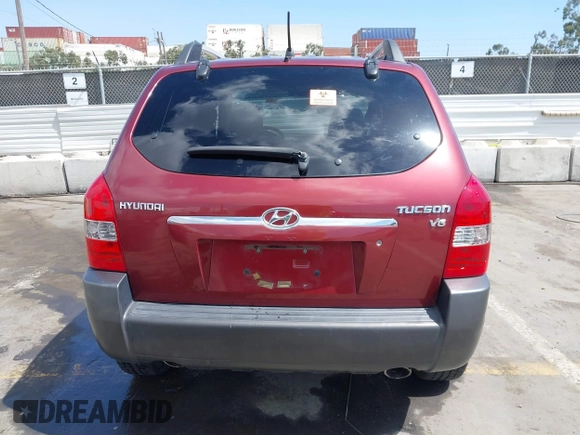 2005 Hyundai Tucson GLS with VIN KM8JN12D15U060361, listed as a IAAI auction lot 41915093 with Not Provided miles. Bid and sale history available at carsss.com. Image 16.