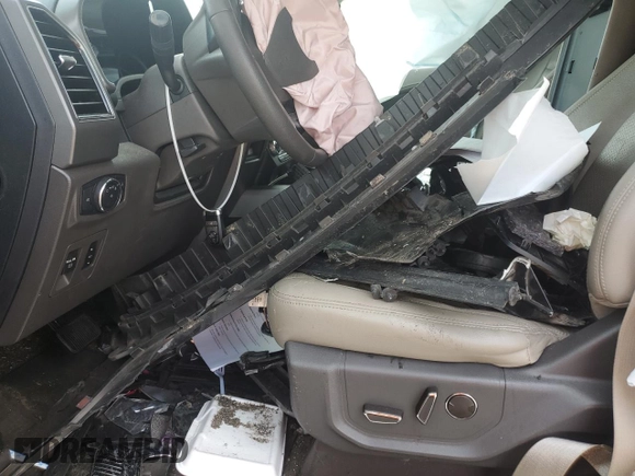 2018 Ford Expedition XLT with VIN 1FMJU1HT6JEA46252, listed as a Copart auction lot 43207475 with 0 mi miles and Salvage Title. Bid and sale history available at carsss.com. Image 7.