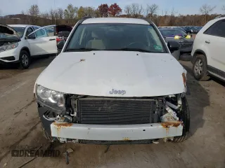 2014 Jeep Compass Altitude with VIN 1C4NJCBA5ED749760, listed as a Copart auction lot 58363764 with 113,120 mi miles and Salvage Title. Bid and sale history available at carsss.com. Image 5.
