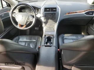 2013 Lincoln MKZ Hybrid z VIN 3LN6L2LU4DR821759, wystawiony jako Copart lot #54451425 z przebiegiem Nie podano mil oraz Czysty tytuł • Clean title. Historia ofert i sprzedaży dostępna na DreamBid. Obrazek 8.