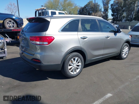 2016 Kia Sorento LX with VIN 5XYPG4A38GG119543, listed as a IAAI auction lot 41630117 with 79,816 mi miles. Bid and sale history available at carsss.com. Image 4.