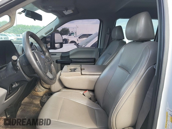 2019 Ford F-250 XL with VIN 1FT7W2B61KEG23823, listed as a IAAI auction lot 42670848 with 186,760 mi miles and . Bid and sale history available at DreamBid. Image 9.