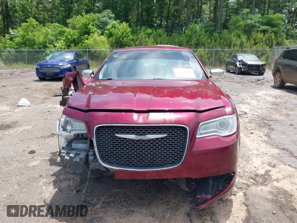 2016 Chrysler 300 C z VIN 2C3CCAEG8GH119036, wystawiony jako IAAI lot #42020978 z przebiegiem 210 116 mil mil oraz . Historia ofert i sprzedaży dostępna na DreamBid. Obrazek 13.