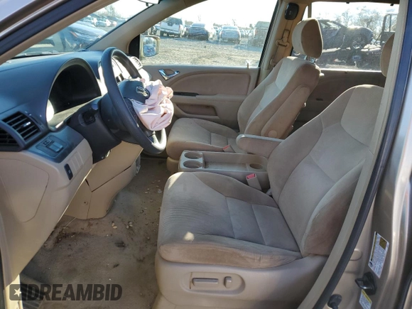 2005 Honda Odyssey EX z VIN 5FNRL384X5B420963, wystawiony jako Copart lot #50137915 z przebiegiem Nie podano mil oraz Nie do naprawy • Non repairable. Historia ofert i sprzedaży dostępna na DreamBid. Obrazek 14.