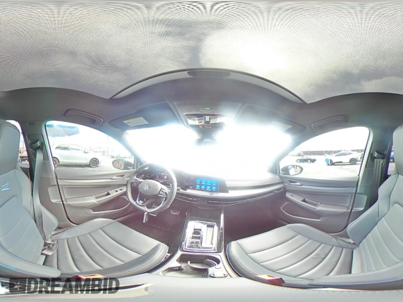 2024 Volkswagen Golf z VIN WVWEB7CD8RW225302, wystawiony jako Copart lot #50951895 z przebiegiem 2 768 mil mil oraz Szkoda całkowita • Salvage title. Historia ofert i sprzedaży dostępna na DreamBid. Obrazek 13.