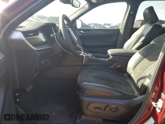 2023 Jeep Grand Cherokee Laredo z VIN 1C4RJGAG7PC662935, wystawiony jako Copart lot #47986615 z przebiegiem 12 306 mil mil oraz Szkoda całkowita • Salvage title. Historia ofert i sprzedaży dostępna na DreamBid. Obrazek 7.