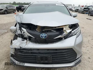 2022 Toyota Sienna XLE with VIN 5TDYRKEC5NS123868, listed as a Copart auction lot 50550835 with 37,350 mi miles and Salvage Title. Bid and sale history available at DreamBid. Image 5.