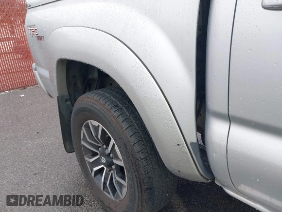 2007 Toyota Tacoma z VIN 3TMLU42N77M009397, wystawiony jako IAAI lot #41805139 z przebiegiem 256 744 mil mil oraz . Historia ofert i sprzedaży dostępna na DreamBid. Obrazek 17.
