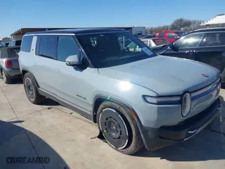 2025 Rivian R1S Adventure with VIN 7PDSGBBA5SN052535, listed as a IAAI auction lot 41200640 with 285 mi miles. Bid and sale history available at carsss.com. Image 1.