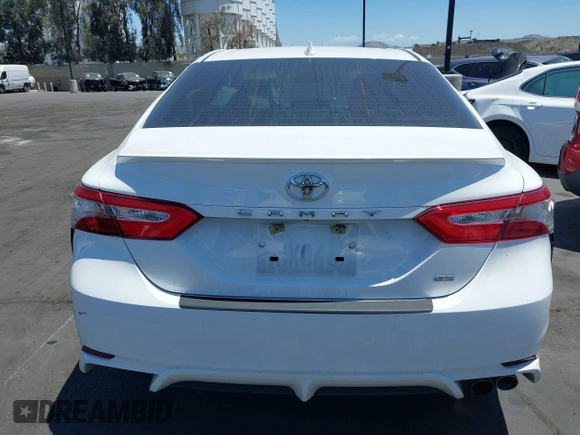 2019 Toyota Camry LE z VIN 4T1B11HK6KU754349, wystawiony jako IAAI lot #42262271 z przebiegiem 77 312 mil mil oraz . Historia ofert i sprzedaży dostępna na DreamBid. Obrazek 16.