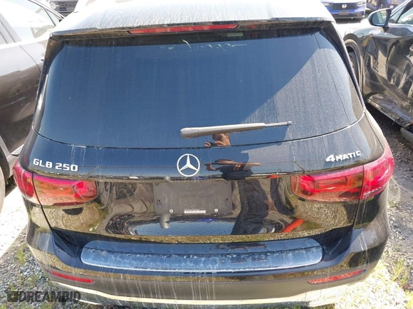 2020 Mercedes-Benz GLB with VIN WDC4M4HBXLW008475, listed as a IAAI auction lot 41803766 with 44,526 mi miles. Bid and sale history available at carsss.com. Image 16.