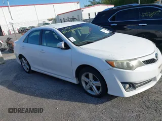 2012 Toyota Camry L with VIN 4T1BF1FK5CU533363, listed as a IAAI auction lot 42128577 with 1 mi miles. Bid and sale history available at carsss.com. Image 1.