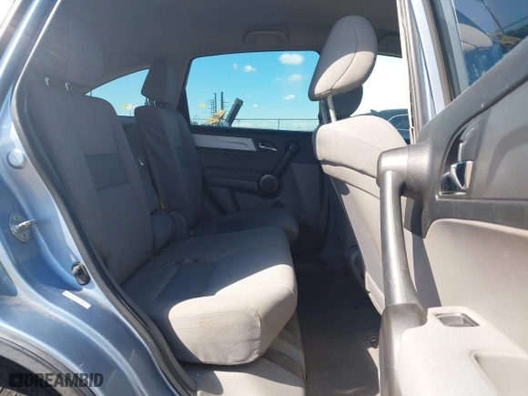 2011 Honda CR-V LX with VIN 5J6RE3H32BL032033, listed as a IAAI auction lot 41955967 with 165,732 mi miles. Bid and sale history available at carsss.com. Image 8.