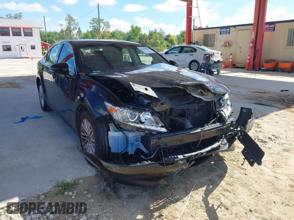 2014 Lexus ES 330 z VIN JTHBK1GG7E2089278, wystawiony jako IAAI lot #42268786 z przebiegiem 131 621 mil mil oraz . Historia ofert i sprzedaży dostępna na DreamBid. Obrazek 1.