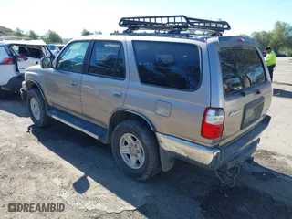 2001 Toyota 4Runner SR5 with VIN JT3GN86R610195788, listed as a IAAI auction lot 41738959 with 241,650 mi miles. Bid and sale history available at carsss.com. Image 3.