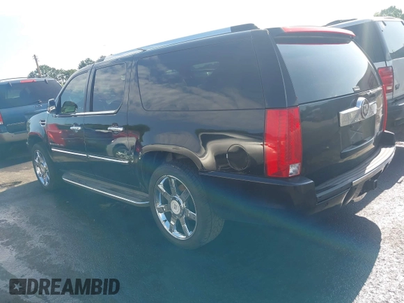 2009 Cadillac Escalade ESV с VIN 1GYFK26279R270175, выставлен на аукционе IAAI как лот 42349456 с пробегом 189 172 миль миль и . История ставок и продаж доступна на DreamBid. Изображение 3.
