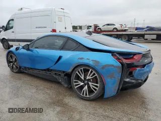 2016 BMW i8 z VIN WBY2Z2C53GV675452, wystawiony jako Copart lot #71328292 z przebiegiem 50 401 mil mil oraz . Historia ofert i sprzedaży dostępna na DreamBid. Obrazek 2.