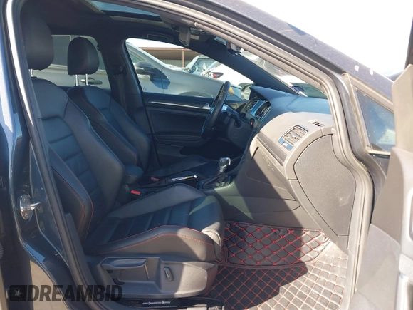 2019 Volkswagen GTI S z VIN 3VW6T7AU7KM036549, wystawiony jako IAAI lot #41728204 z przebiegiem 70 213 mil mil oraz . Historia ofert i sprzedaży dostępna na DreamBid. Obrazek 5.