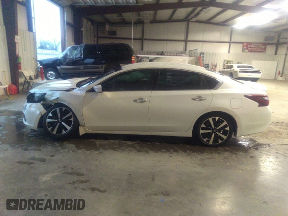 2018 Nissan Altima SR with VIN 1N4AL3AP9JC294402, listed as a IAAI auction lot 41181658 with 46,289 mi miles and . Bid and sale history available at carsss.com. Image 14.