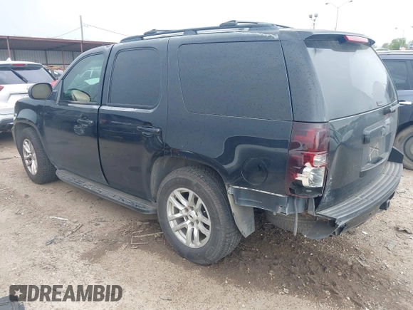 2007 Chevrolet Tahoe LTZ z VIN 1GNFK13047J377917, wystawiony jako IAAI lot #41910308 z przebiegiem 178 854 mil mil oraz . Historia ofert i sprzedaży dostępna na DreamBid. Obrazek 3.