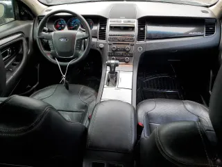 2010 Ford Taurus Limited z VIN 1FAHP2FW6AG108014, wystawiony jako Copart lot #58027455 z przebiegiem 229 871 mil mil oraz Szkoda całkowita • Salvage title. Historia ofert i sprzedaży dostępna na DreamBid. Obrazek 8.