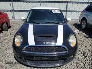 2010 MINI Hardtop S with VIN WMWMF7C57ATX43204, listed as a Copart auction lot 64771285 with 92,236 mi miles and Clean title. Bid and sale history available at DreamBid. Image 5.
