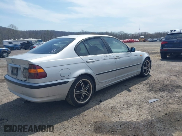 2003 BMW 3 Series 330i with VIN WBAEV53463KM25215, listed as a IAAI auction lot 42048348 with 107,271 mi miles. Bid and sale history available at carsss.com. Image 4.