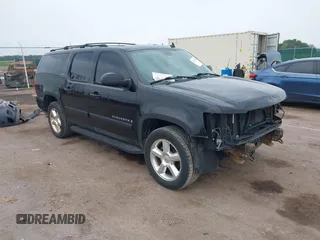 2007 Chevrolet Suburban LT with VIN 3GNFK16307G128456, listed as a IAAI auction lot 42374506 with 161,471 mi miles and . Bid and sale history available at DreamBid. Image 1.