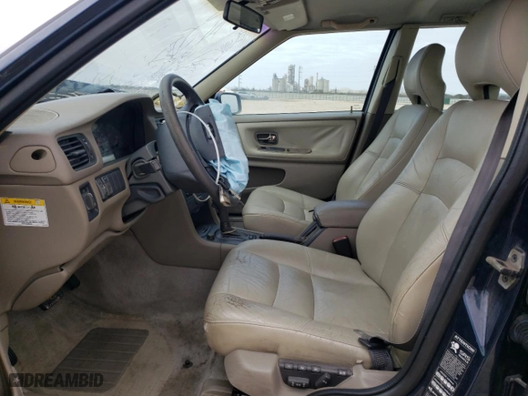 1998 Volvo S70 with VIN YV1LS5572W1508476, listed as a Copart auction lot 45395075 with 126,446 mi miles and Salvage Title. Bid and sale history available at carsss.com. Image 7.