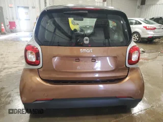 2016 Smart fortwo Passion with VIN WMEFJ5DA1GK076351, listed as a Copart auction lot 48935285 with 45,277 mi miles and Non Repairable. Bid and sale history available at DreamBid. Image 6.