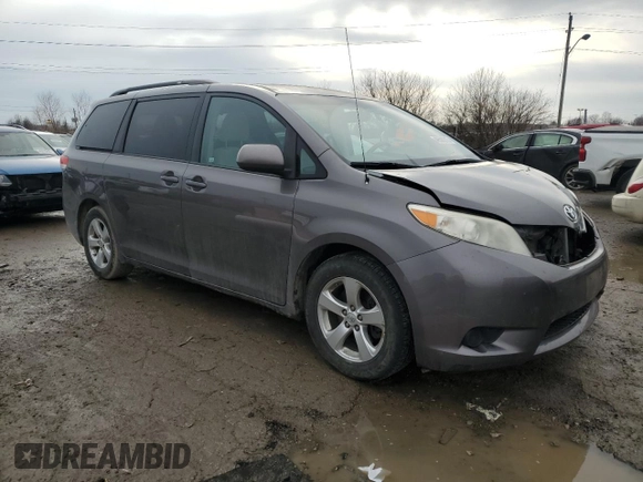 2013 Toyota Sienna LE AAS with VIN 5TDKK3DC4DS335337, listed as a Copart auction lot 46580215 with 215,477 mi miles and Salvage Title. Bid and sale history available at carsss.com. Image 4.