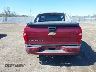 2008 Chevrolet Avalanche LTZ with VIN 3GNFK12Y98G122402, listed as a IAAI auction lot 42197039 with 172,237 mi miles and . Bid and sale history available at DreamBid. Image 16.