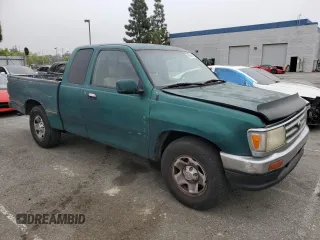 1996 Toyota T100 DX z VIN JT4TN12D2T0026690, wystawiony jako Copart lot #52937955 z przebiegiem 287 729 mil mil oraz Tytuł czysty. Historia ofert i sprzedaży dostępna na DreamBid. Obrazek 4.