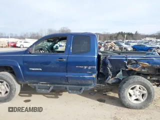2006 Toyota Tacoma with VIN 5TEUU42N46Z247343, listed as a IAAI auction lot 41235061 with 189,193 mi miles. Bid and sale history available at carsss.com. Image 14.