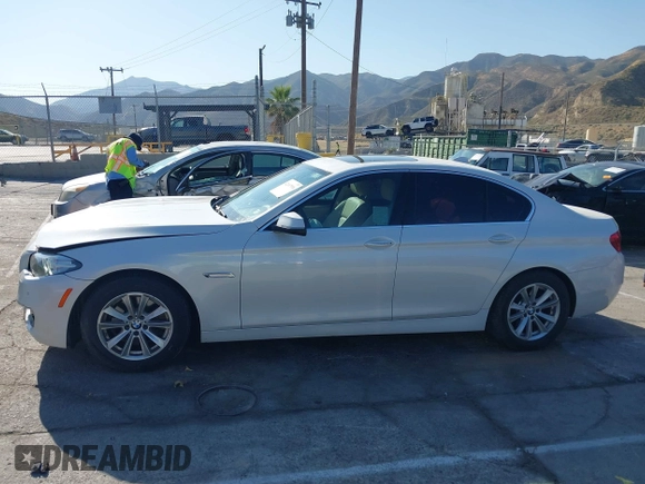 2014 BMW 5 Series 528i with VIN WBA5A5C5XED509484, listed as a IAAI auction lot 42607996 with 114,172 mi miles and . Bid and sale history available at DreamBid. Image 14.
