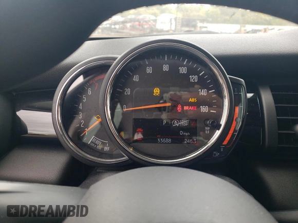 2021 MINI Hardtop 4 Door Oxford Edition z VIN WMWXU7C08M2M95160, wystawiony jako Copart lot #74030274 z przebiegiem 33 688 mil mil oraz Szkoda całkowita • Salvage title. Historia ofert i sprzedaży dostępna na DreamBid. Obrazek 9.
