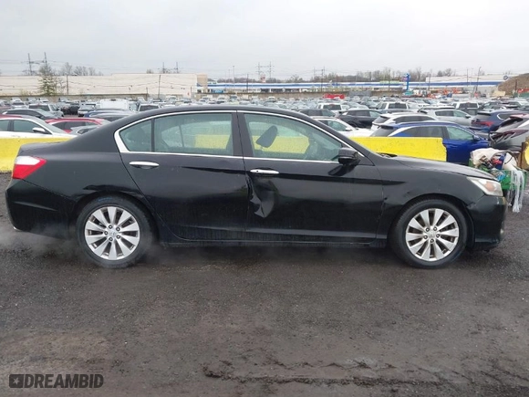 2014 Honda Accord Sedan EX-L with VIN 1HGCR2F84EA281721, listed as a IAAI auction lot 41979428 with 137,360 mi miles. Bid and sale history available at carsss.com. Image 13.