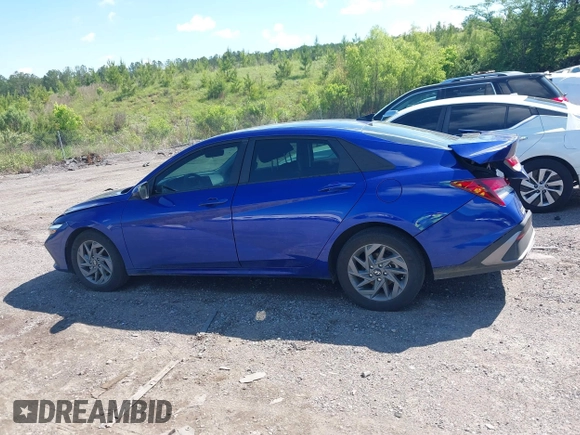 2024 Hyundai Elantra SEL with VIN KMHLM4DG9RU751809, listed as a IAAI auction lot 42146662 with 8,942 mi miles and . Bid and sale history available at DreamBid. Image 14.