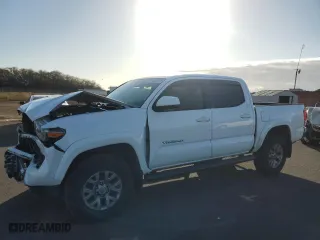 2017 Toyota Tacoma SR with VIN 5TFAX5GN9HX086779, listed as a Copart auction lot 44255375 with 111,994 mi miles and Salvage Title. Bid and sale history available at carsss.com. Image 1.