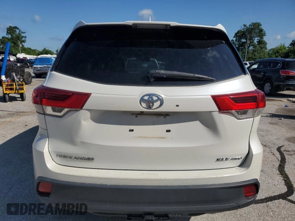 2017 Toyota Highlander XLE with VIN 5TDJZRFHXHS444894, listed as a Copart auction lot 61237735 with 151,073 mi miles and Salvage title. Bid and sale history available at DreamBid. Image 6.