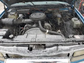 1992 GMC Sierra 2500 z VIN 2GTFK29K3N1539843, wystawiony jako Copart lot #45037335 z przebiegiem 146 355 mil mil oraz Szkody całkowita. Historia ofert i sprzedaży dostępna na DreamBid. Obrazek 12.