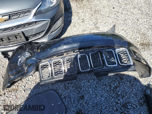 2017 Jeep Grand Cherokee Laredo with VIN 1C4RJEAG9HC780281, listed as a Copart auction lot 50747024 with 100,446 mi miles and Salvage title. Bid and sale history available at DreamBid. Image 14.