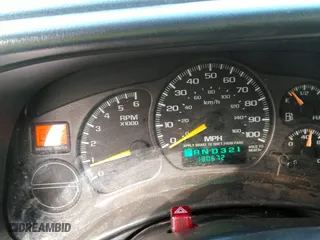 2002 Chevrolet Avalanche with VIN 3GNEK13T62G127112, listed as a IAAI auction lot 41817568 with 180,672 mi miles. Bid and sale history available at carsss.com. Image 15.