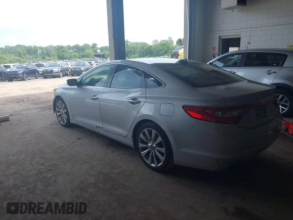 2016 Hyundai Azera Limited with VIN KMHFH4JGXGA508661, listed as a IAAI auction lot 42522492 with 188,700 mi miles and . Bid and sale history available at DreamBid. Image 3.