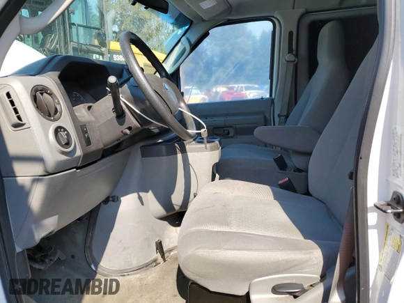 2012 Ford Econoline Passenger XL with VIN 1FBSS3BLXCDA01363, listed as a Copart auction lot 68358324 with 75,463 mi miles and Salvage Title. Bid and sale history available at DreamBid. Image 7.
