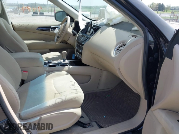 2014 Nissan Pathfinder Platinum with VIN 5N1AR2MM2EC687146, listed as a IAAI auction lot 42079494 with 84,809 mi miles and . Bid and sale history available at carsss.com. Image 5.