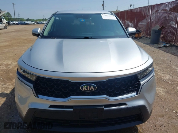 2021 Kia Sorento LX with VIN 5XYRG4LC3MG052013, listed as a IAAI auction lot 41930953 with 86,429 mi miles. Bid and sale history available at carsss.com. Image 6.
